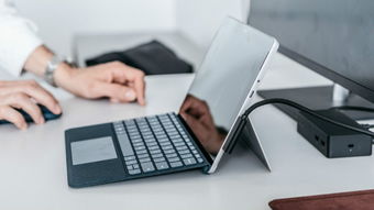 微软轻便版平板电脑Surface Go 你想知道的一切细节都在这了